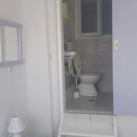 Galatas Home דירה *