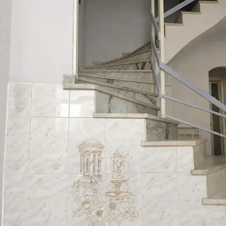 Galatas Home דירה